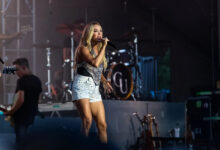 Country music star’s fans say she just got ‘Mar-a-Lago face’: ‘Yikes’