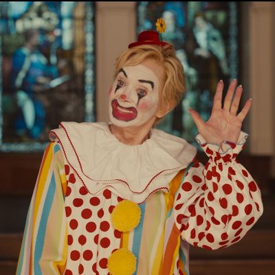 Hacks Recap: “Send In the Clowns” Moments Land Hard Hacks Recap: “Send In the Clowns” Moments Land Hard