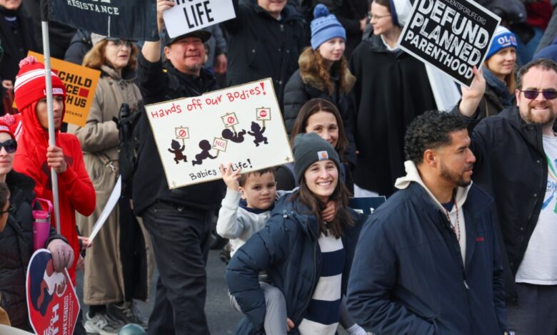 HHS Pushes Pro-Life Pregnancy Advice via Moms.gov