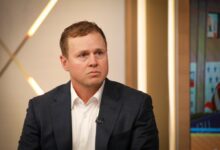 Jeanie Buss donation boosts Spencer Pratt in LA race