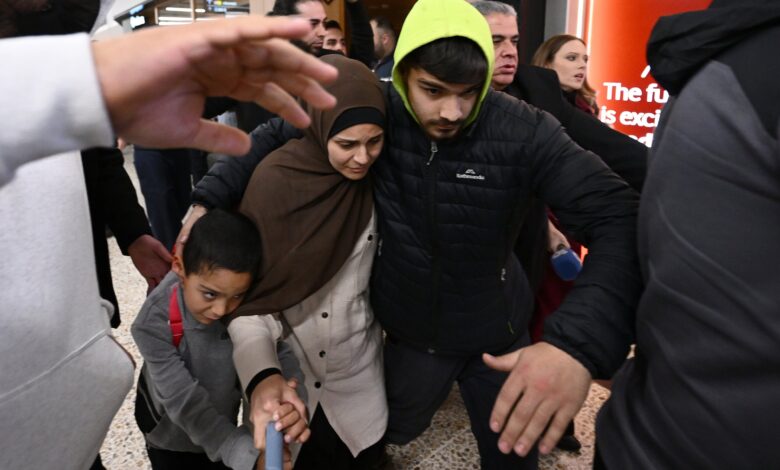 Two planes bring 19 Australians tied to ISIS home Two planes bring 19 Australians tied to ISIS home