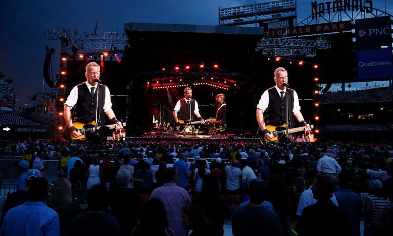 Springsteen in D.C. turns private dread into public hope