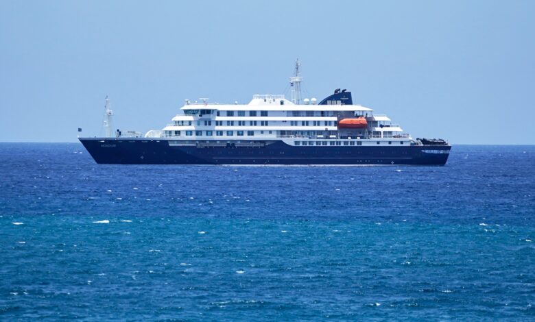 Hondius reaches Rotterdam for disinfection after hantavirus