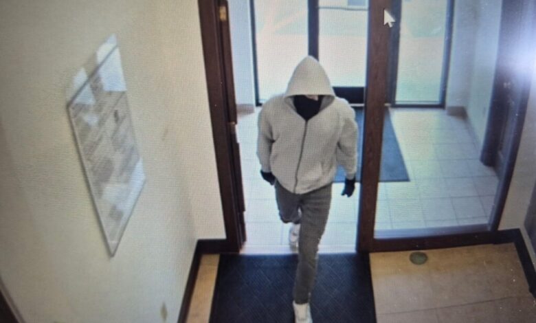 Suspect Held After Kentucky Bank Employees Were Killed