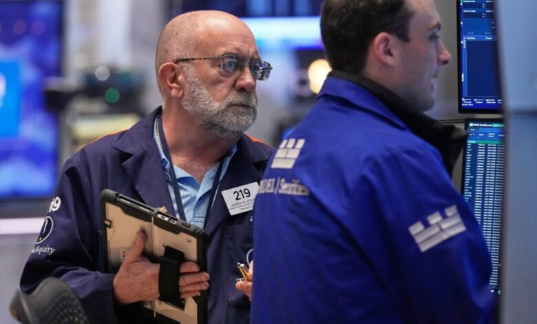 Hormuz Reopening Hopes Lift Stocks as Oil Holds Steady