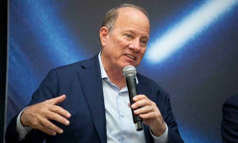 Duggan exits Michigan governor race, boosting Benson odds Duggan exits Michigan governor race, boosting Benson odds