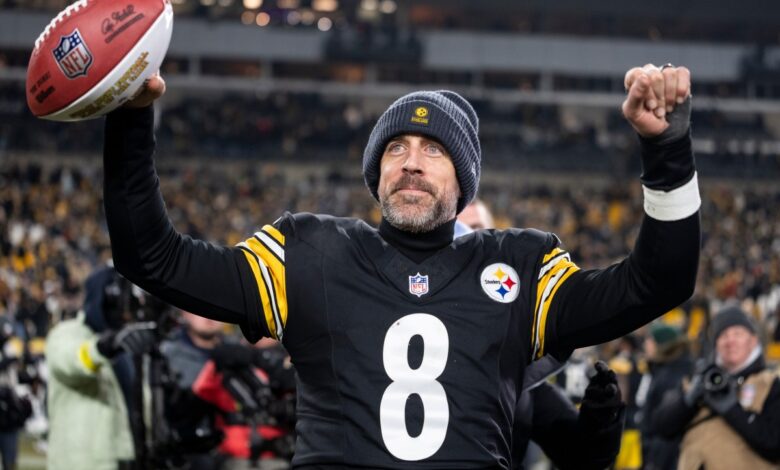 Aaron Rodgers’ Steelers deal ties pay to playoff wins Aaron Rodgers’ Steelers deal ties pay to playoff wins