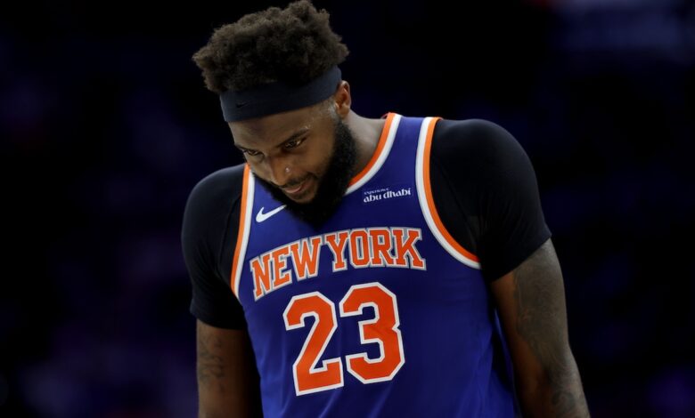 Mitchell Robinson deletes apps amid mental health concerns Mitchell Robinson deletes apps amid mental health concerns