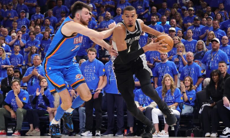 Cousins pins loss on Holmgren as Spurs win double OT