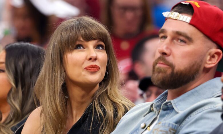 Taylor Swift and Travis Kelce show up for Game 3
