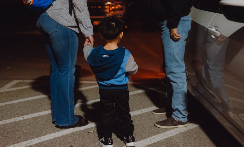 100,000 Kids May Have Parent Detained in Sweeps 100,000 Kids May Have Parent Detained in Sweeps
