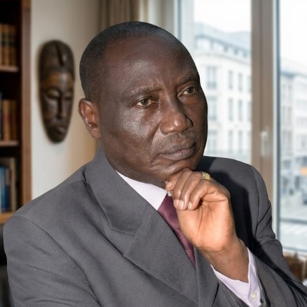 Cameroun: la « succession à trois pôles » de Maurice Djiongo Cameroun: la « succession à trois pôles » de Maurice Djiongo