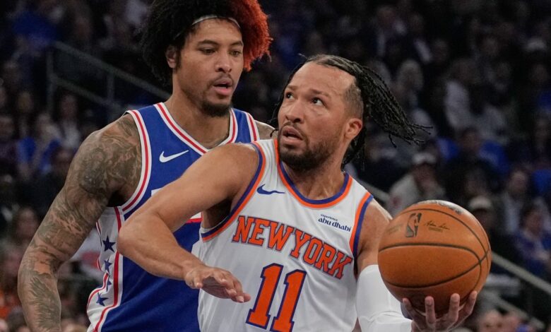 Knicks stay red-hot, cruise past 76ers in Game 1