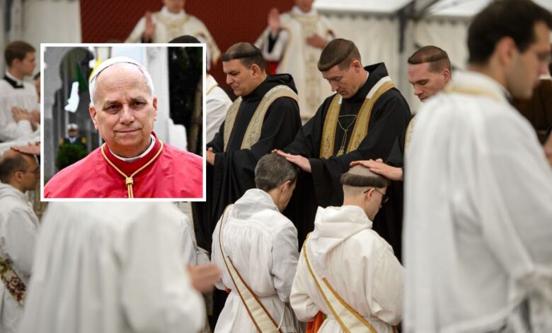 Catholic rebels under excommunication threat say they would rather die than renounce ultra-traditional principles