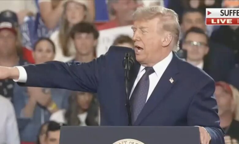 Trump’s Giants QB Physique Rant Fuels Trans Sports Fight Trump’s Giants QB Physique Rant Fuels Trans Sports Fight