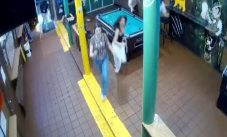 Video shows Sullivan’s Tap patrons running for cover