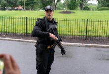 Suspect dies after shooting at White House checkpoint
