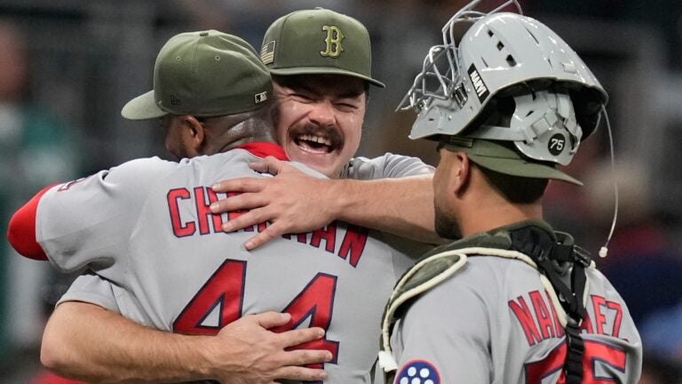 Contreras, Tolle power Red Sox past Braves 3-2