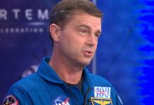 Artemis II Commander Warns of On-Board Decision Risk
