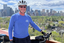 Vision problem leads to man's stage 4 lung cancer diagnosis, new drug extends survival