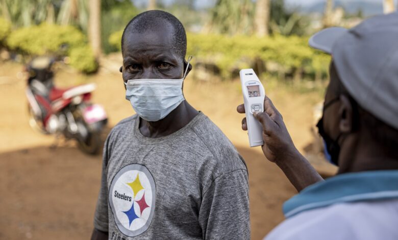 Ebola spreads as CDC airport screening request arrives