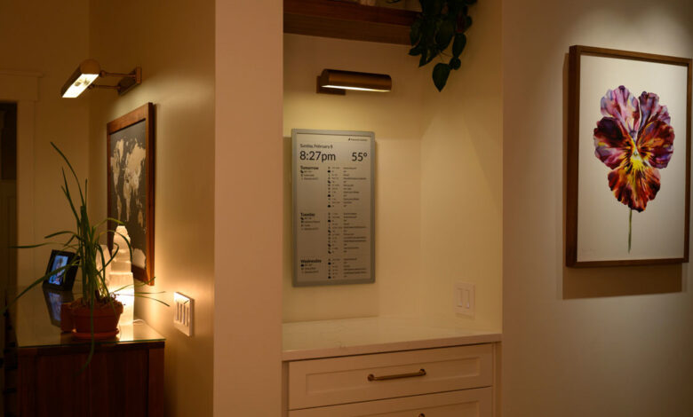 E-paper Dashboard Reimagines Smart Home’s Connection With Technology