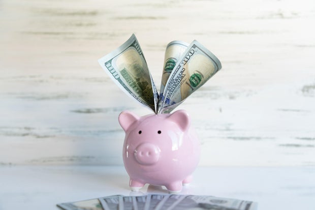 $75,000 CD vs. $75,000 high-yield savings account vs. $75,000 money market account: Which will earn the most interest now?