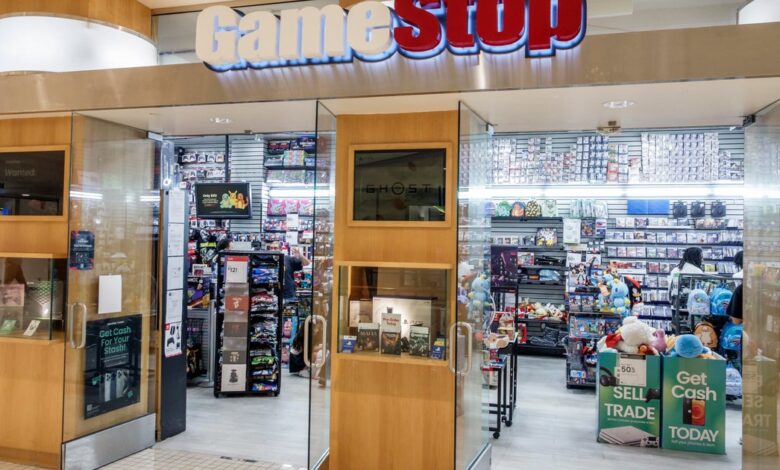 GameStop offers to buy eBay for $55.5 billion as video game seller threatens hostile bid