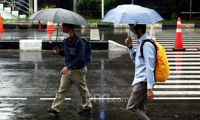Prakiraan Cuaca Jogja Hari Ini: Waspada Hujan Petir di Sleman