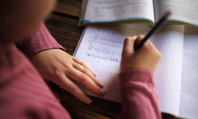 Homework Push Meets AI Reality: What Works in Schools
