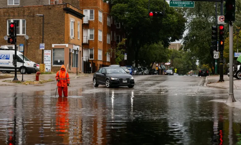 Heavy Rainstorm Causes Traffic Delays Across Downtown Chicago
