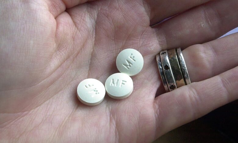 Supreme Court temporarily reinstates access to abortion drug mifepristone by mail