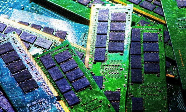 Micron and Sandisk stocks are surging again this week: 2 reasons why memory chip makers are on the rise