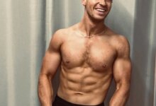 Terri Irwin's unexpected comment about son Robert's shirtless photoshoot raises eyebrows