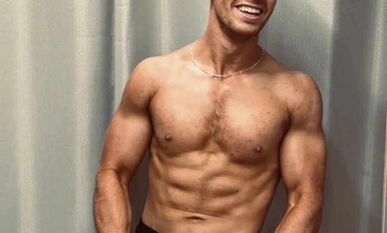 Terri Irwin's unexpected comment about son Robert's shirtless photoshoot raises eyebrows
