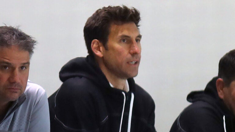 Bruins expected to move on from Jay Leach