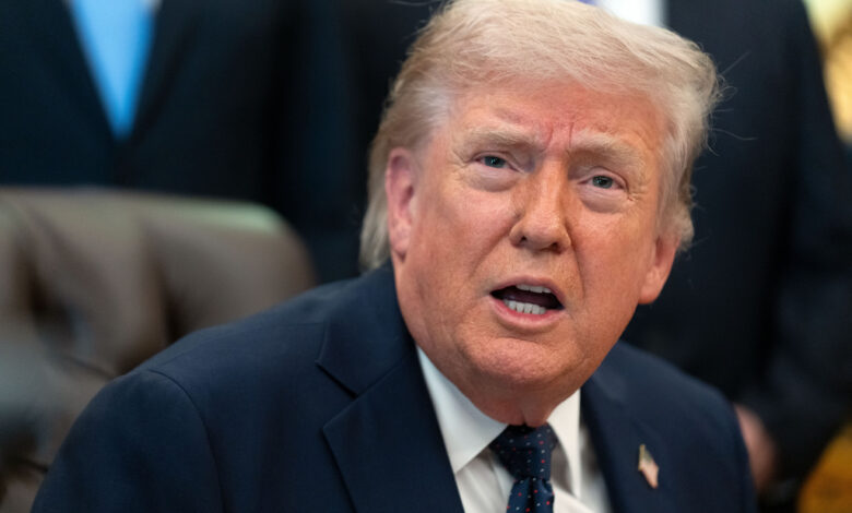 Trump Presses GOP to End Filibuster Before Midterms