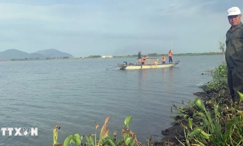 TP Hồ Chí Minh: Khẩn trương tìm kiếm người nước ngoài mất tích ở hồ Đá Đen
