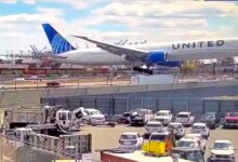 New video shows United Airlines flight strike pole, truck during Newark landing