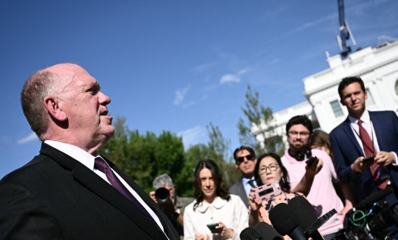 Border Czar Vows Mass Deportations in Immigration Push