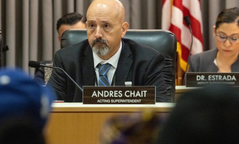 L.A. Board OKs 1,000-plus layoffs as budget plan looms
