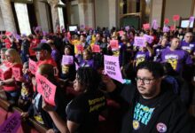 L.A. delays  wage for hotel and airport workers
