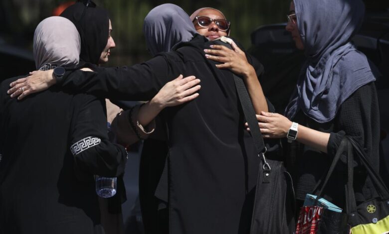 Three men’s actions stalled San Diego mosque attack Three men’s actions stalled San Diego mosque attack