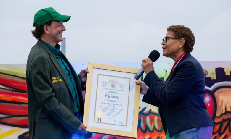 Larry Vein, a voice for hope in the Palisades fire recovery, dies at 61