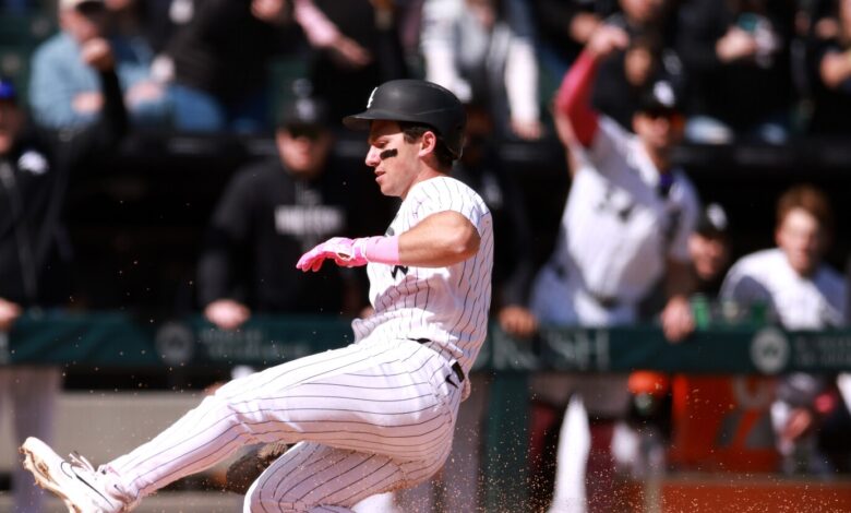 Key White Sox eighth-inning rally tops Mariners