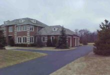 Man accused of bilking $450M from billionaire is convicted fraudster who once lived in a Lake Forest mansion