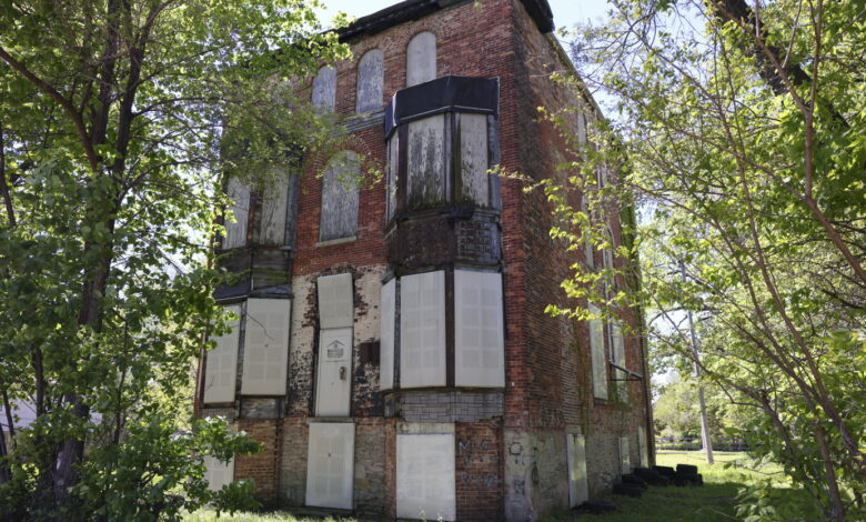 City has no plan for Raber House after 30 years City has no plan for Raber House after 30 years
