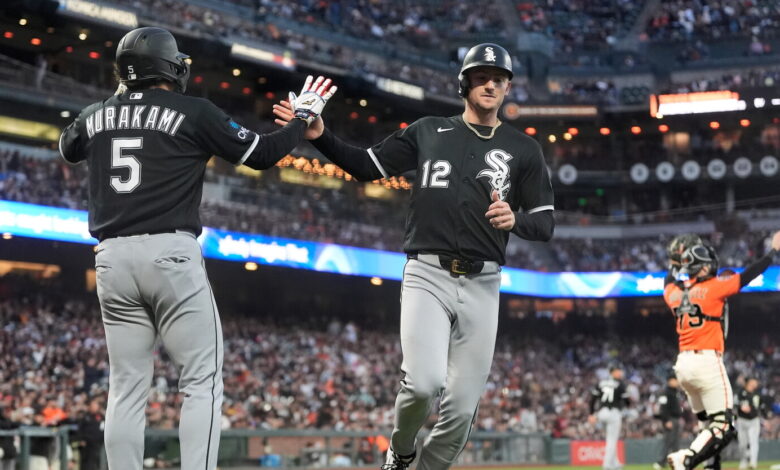 White Sox’ nine-run fourth fuels 9-4 win Friday White Sox’ nine-run fourth fuels 9-4 win Friday