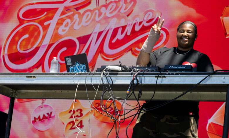 Forever Mine Festival Turns Union Park Into Y2K Party