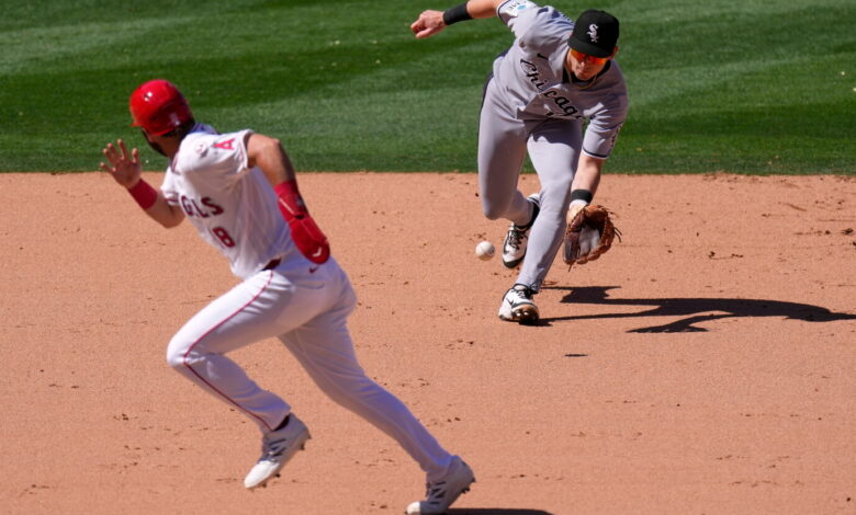 Colson Montgomery fights for shortstop spot with White Sox